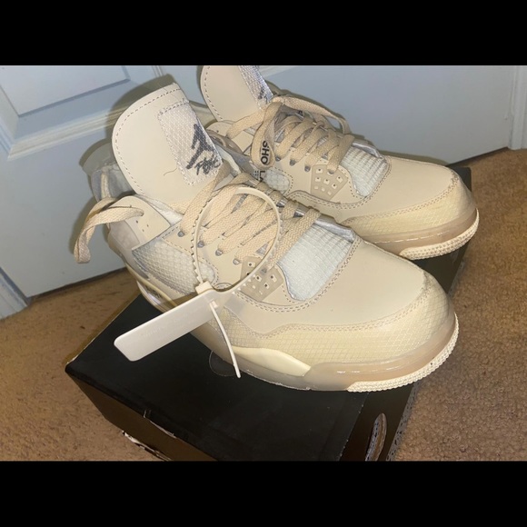 OFF White x Retro 4 - Picture 2 of 3